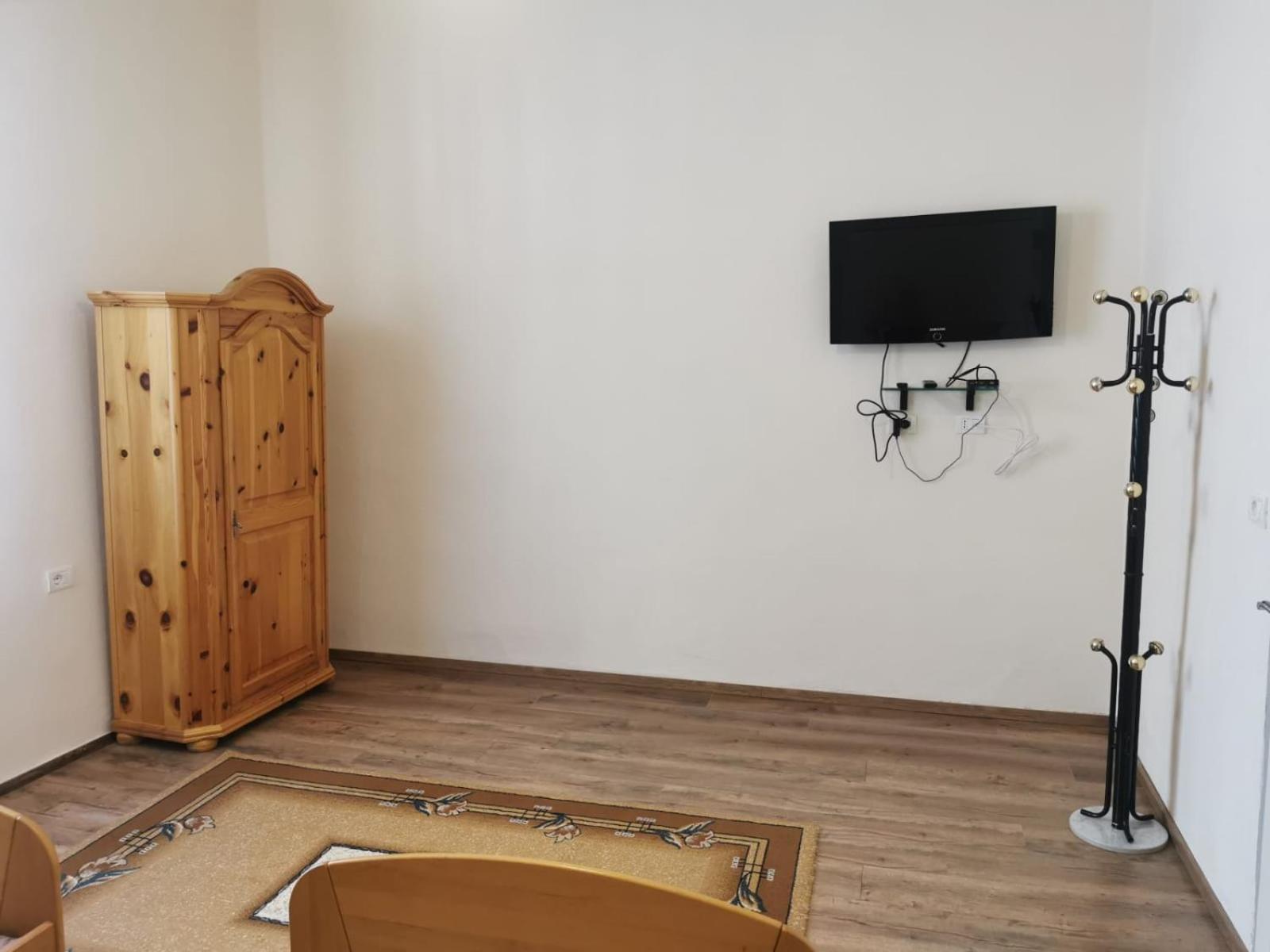 Gm Tirana Hostel Εξωτερικό φωτογραφία